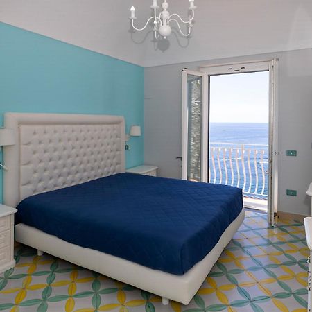 Apartments Amalfi Design Sea View Accessible By 250 Steps Bagian luar foto