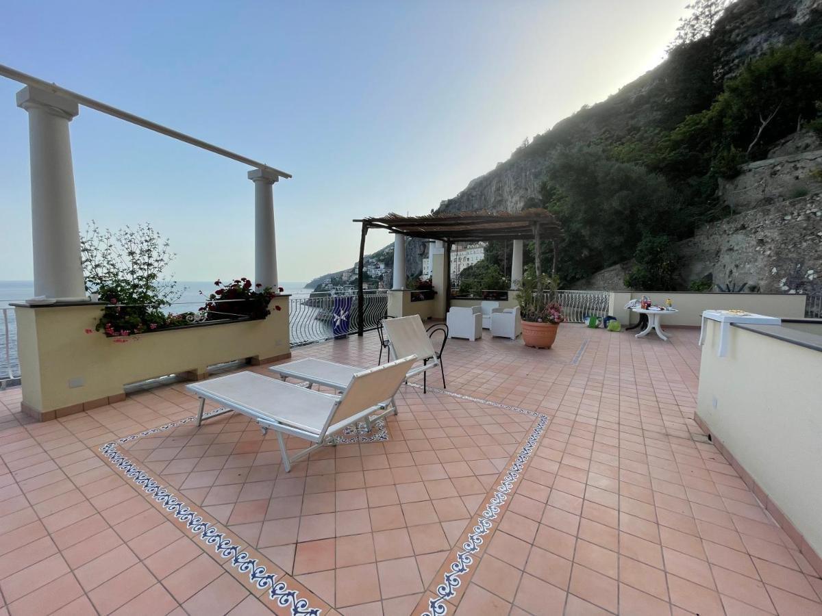 Apartments Amalfi Design Sea View Accessible By 250 Steps Bagian luar foto