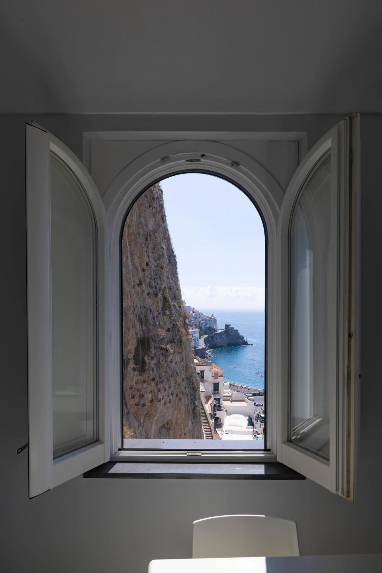 Apartments Amalfi Design Sea View Accessible By 250 Steps Bagian luar foto