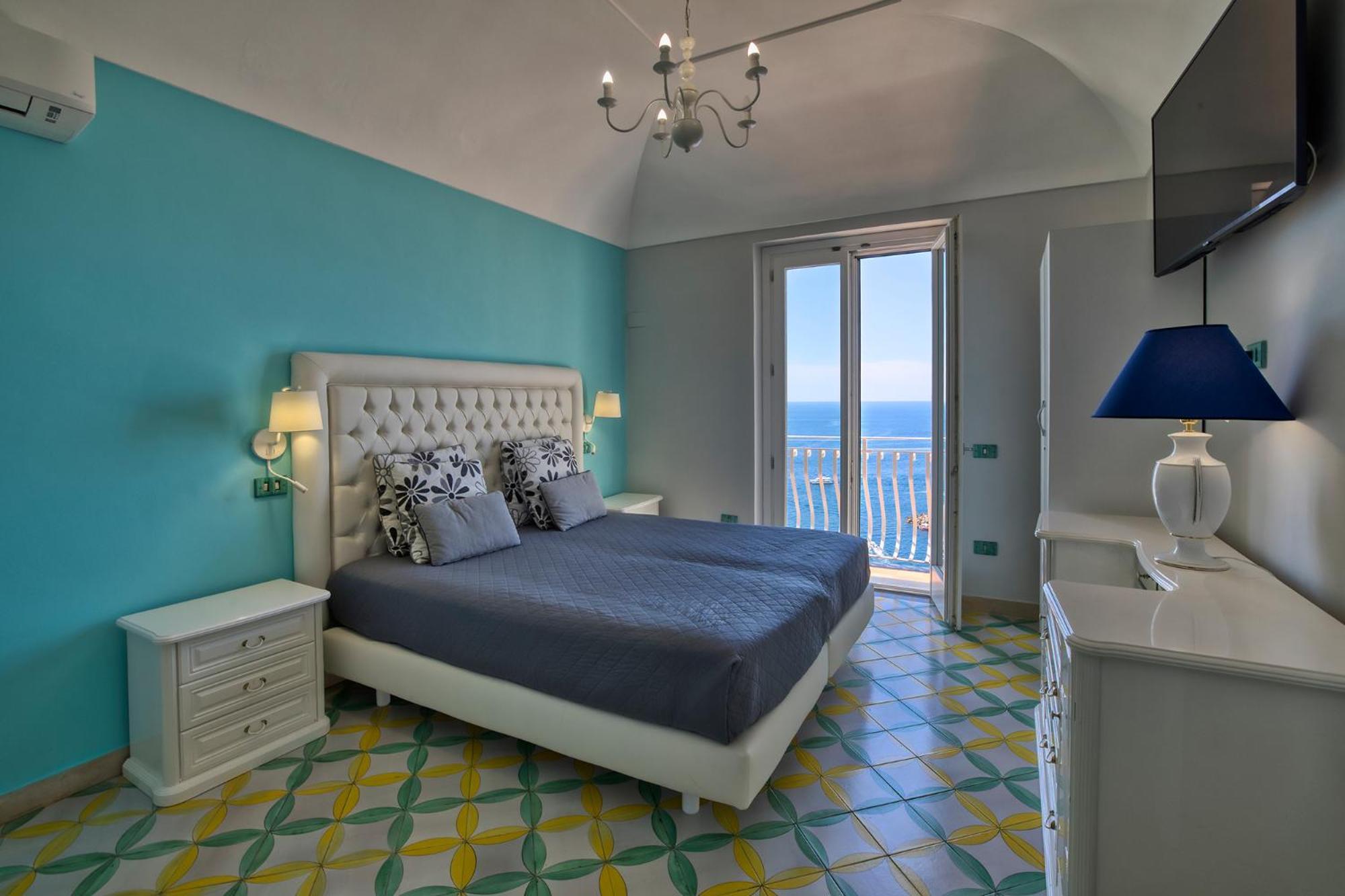 Apartments Amalfi Design Sea View Accessible By 250 Steps Bagian luar foto