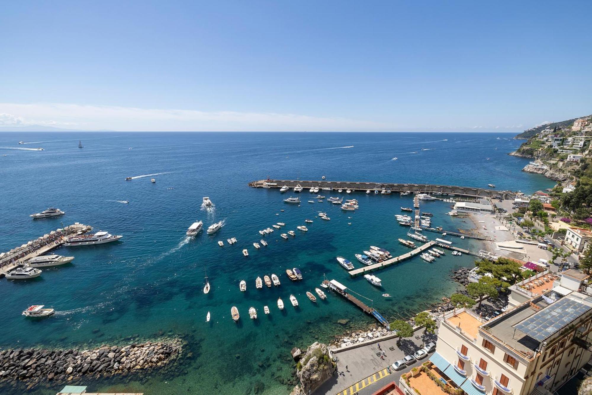 Apartments Amalfi Design Sea View Accessible By 250 Steps Bagian luar foto
