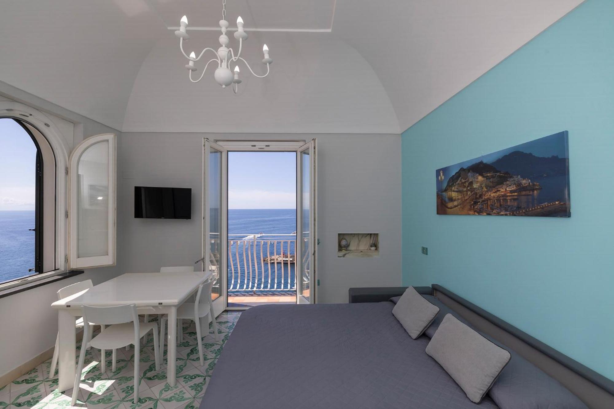 Apartments Amalfi Design Sea View Accessible By 250 Steps Bagian luar foto
