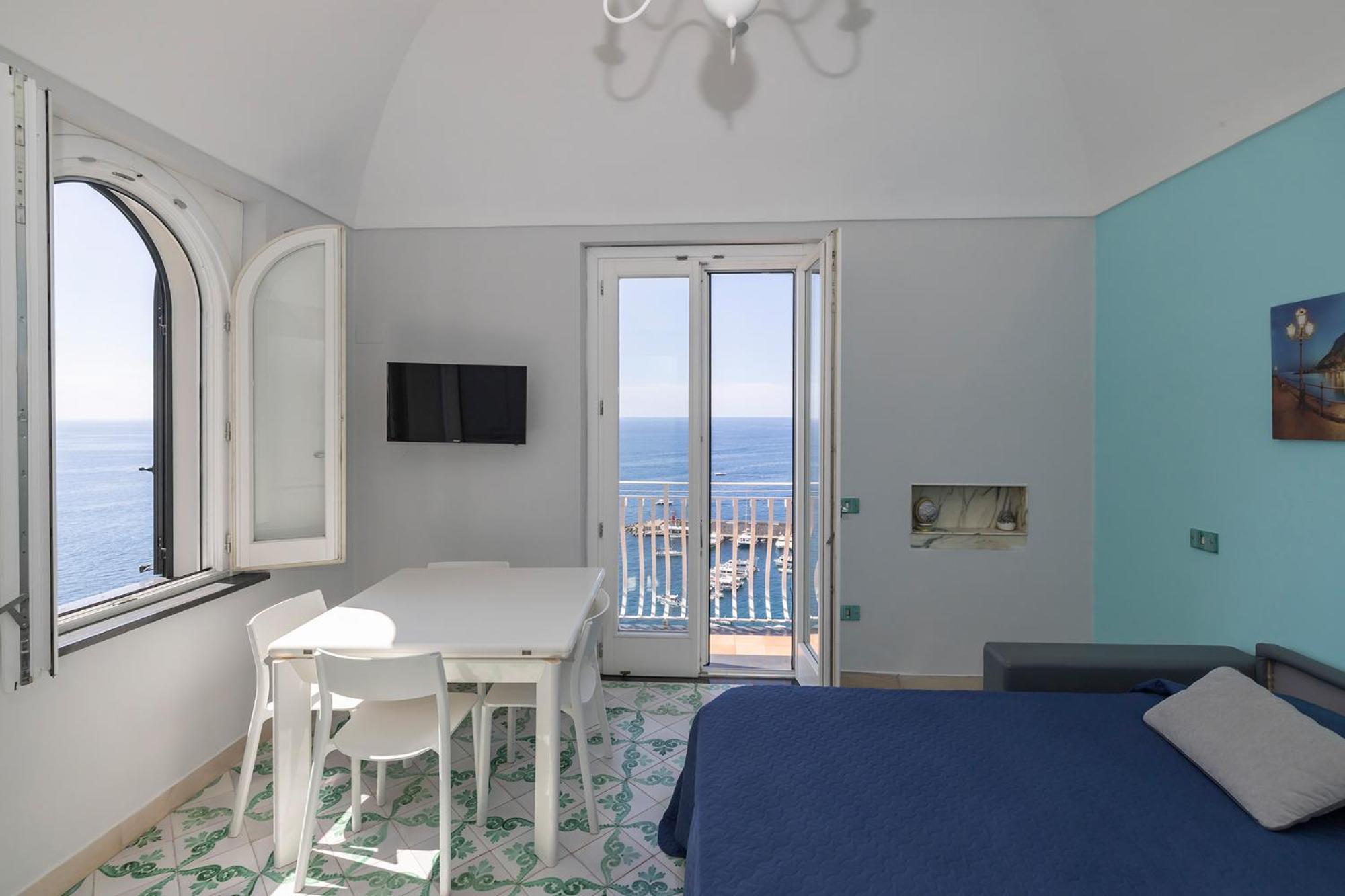 Apartments Amalfi Design Sea View Accessible By 250 Steps Bagian luar foto