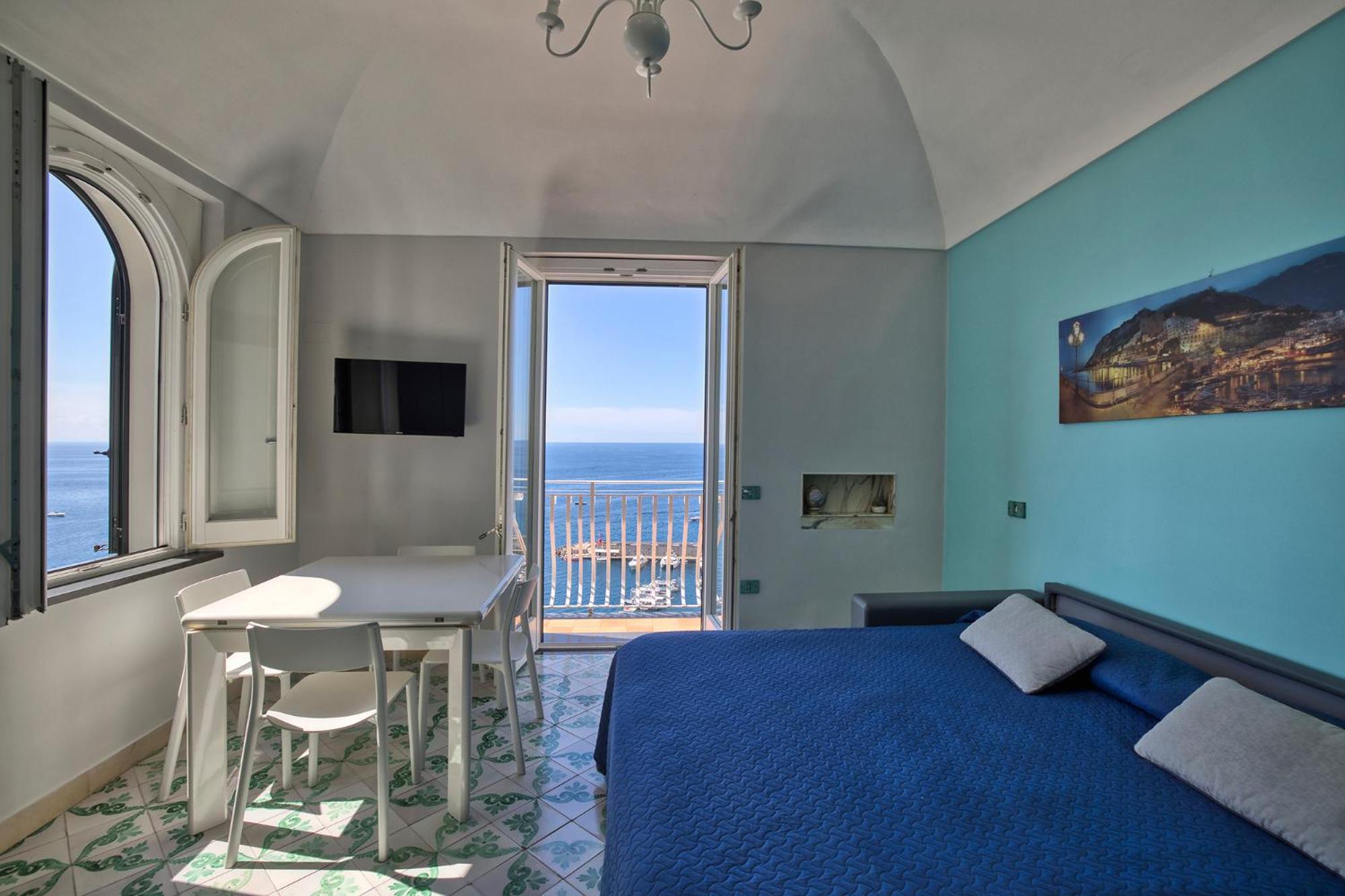 Apartments Amalfi Design Sea View Accessible By 250 Steps Bagian luar foto