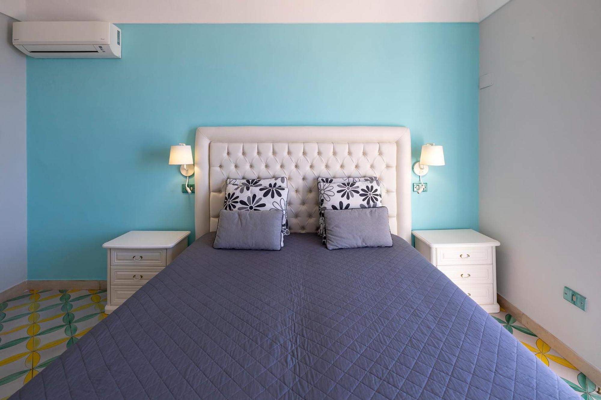 Apartments Amalfi Design Sea View Accessible By 250 Steps Bagian luar foto