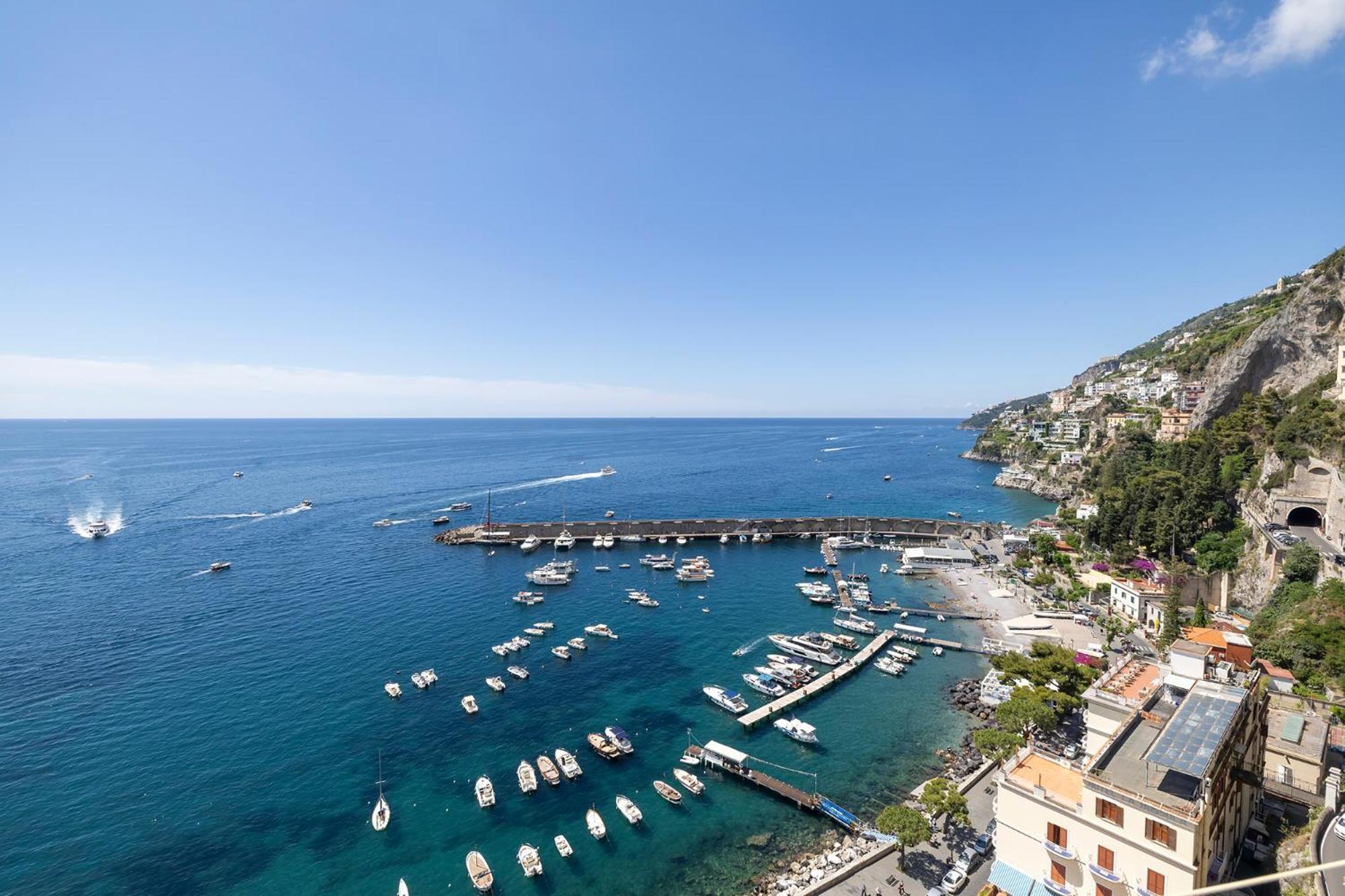 Apartments Amalfi Design Sea View Accessible By 250 Steps Bagian luar foto