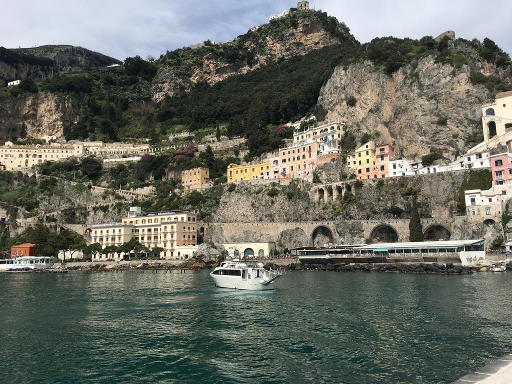 Apartments Amalfi Design Sea View Accessible By 250 Steps Bagian luar foto