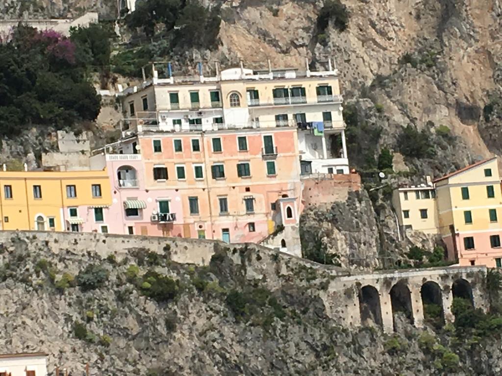 Apartments Amalfi Design Sea View Accessible By 250 Steps Bagian luar foto