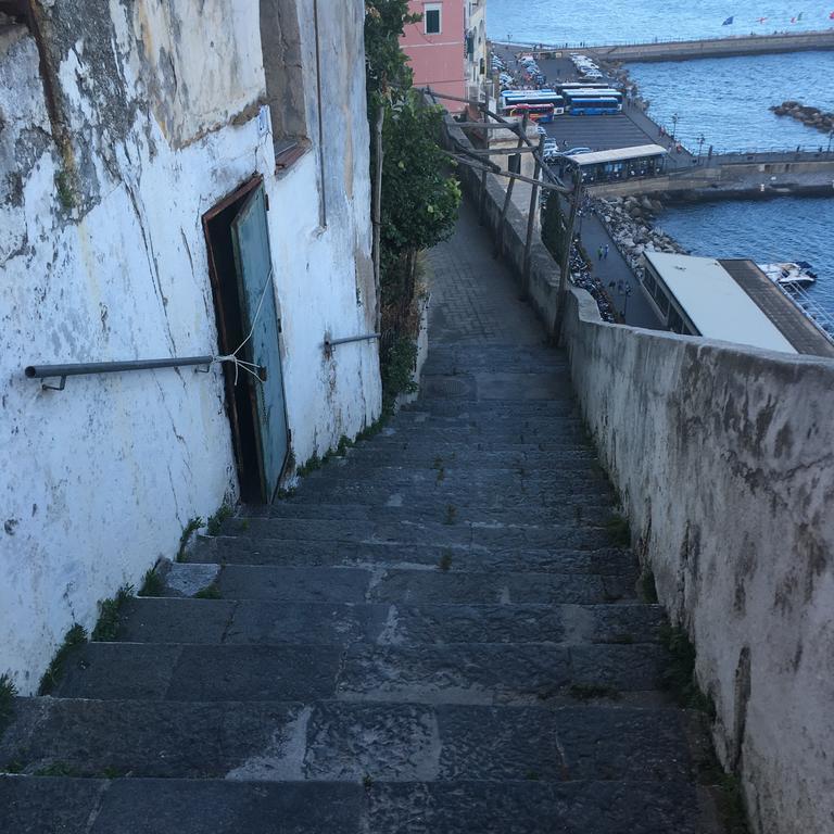 Apartments Amalfi Design Sea View Accessible By 250 Steps Bagian luar foto